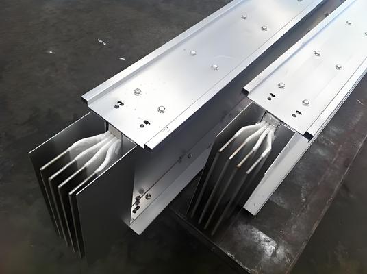 Enclosed Electrical Busduct with Plug-in Box